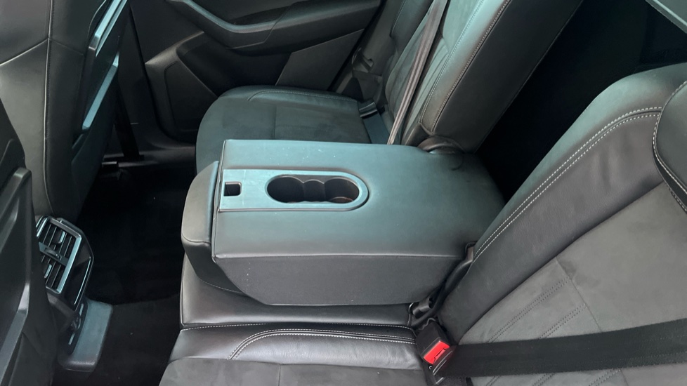 Skoda Karoq 1.5 TSI SE L 5dr Petrol Estate - Image 41