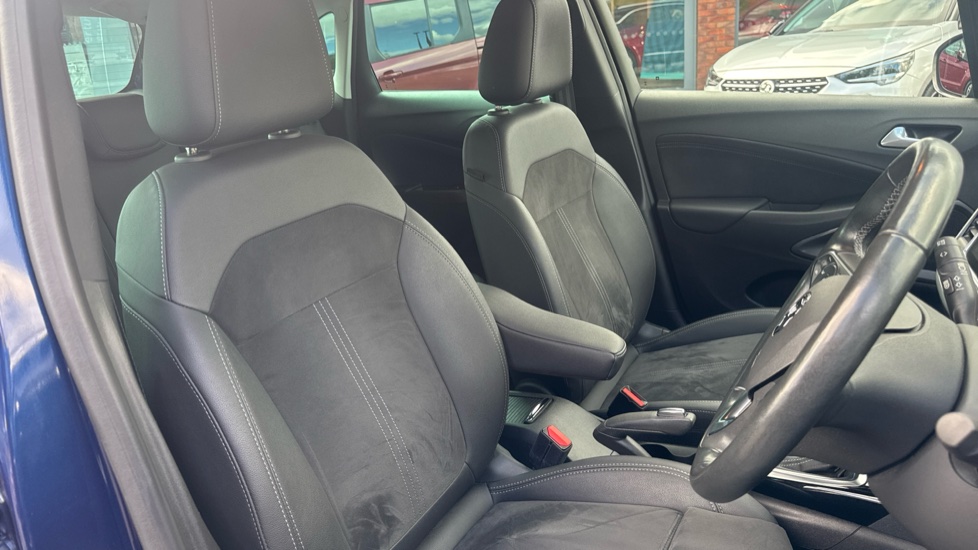 Vauxhall Crossland 1.2 Turbo [130] Ultimate 5dr Auto Petrol Hatchback - Image 28