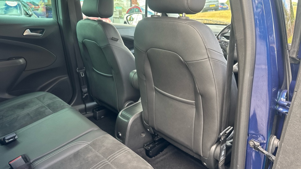 Vauxhall Crossland 1.2 Turbo [130] Ultimate 5dr Auto Petrol Hatchback - Image 32