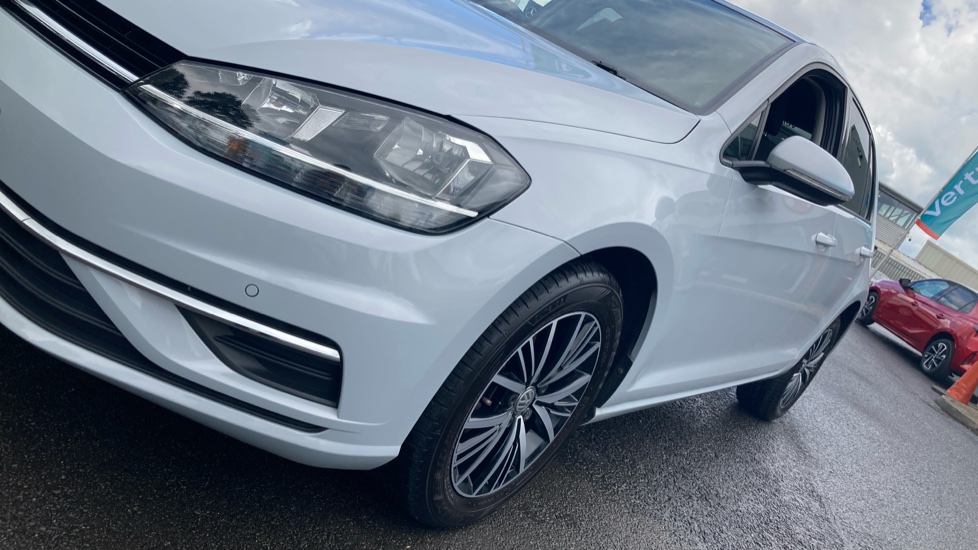 Volkswagen Golf 1.4 TSI SE [Nav] 5dr DSG Petrol Hatchback - Image 25