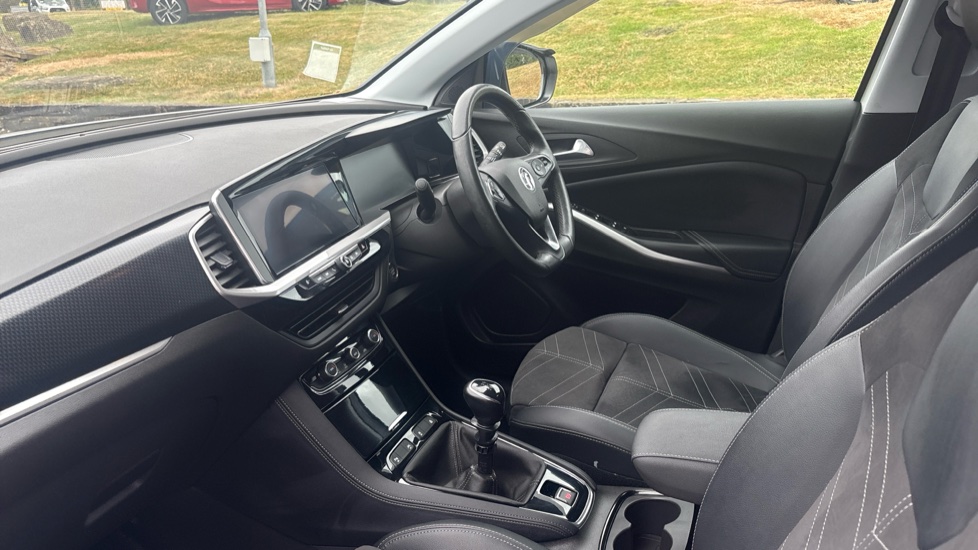 Vauxhall Grandland 1.2 Turbo Ultimate 5dr Petrol Hatchback - Image 9