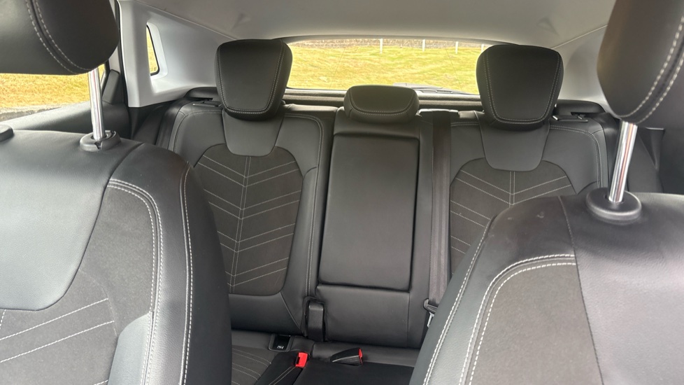 Vauxhall Grandland 1.2 Turbo Ultimate 5dr Petrol Hatchback - Image 15