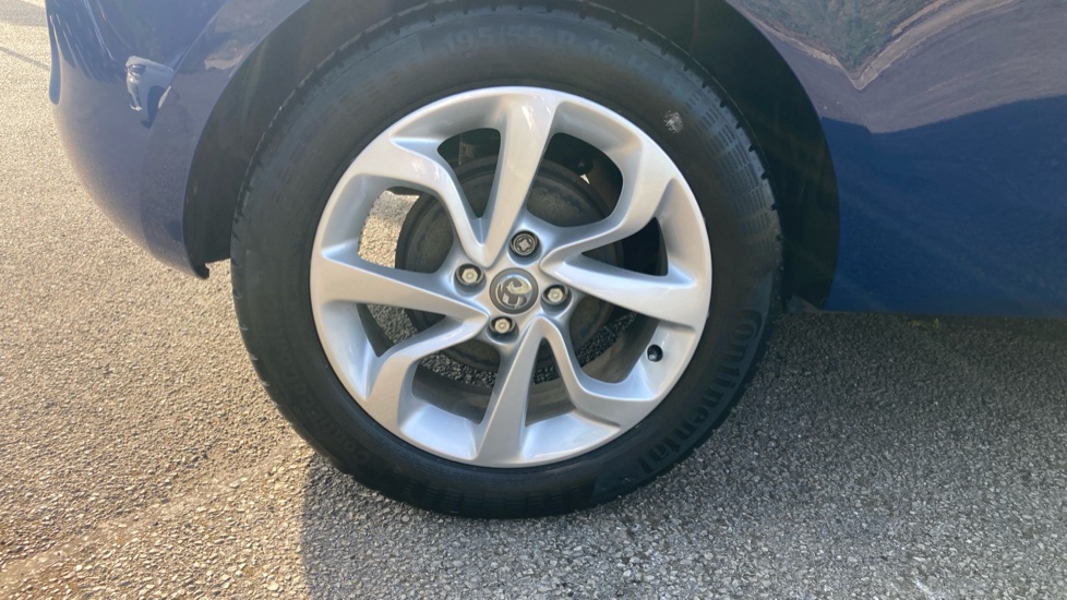 Vauxhall Corsa 1.4 [75] Energy 3dr [AC] Petrol Hatchback - Image 32