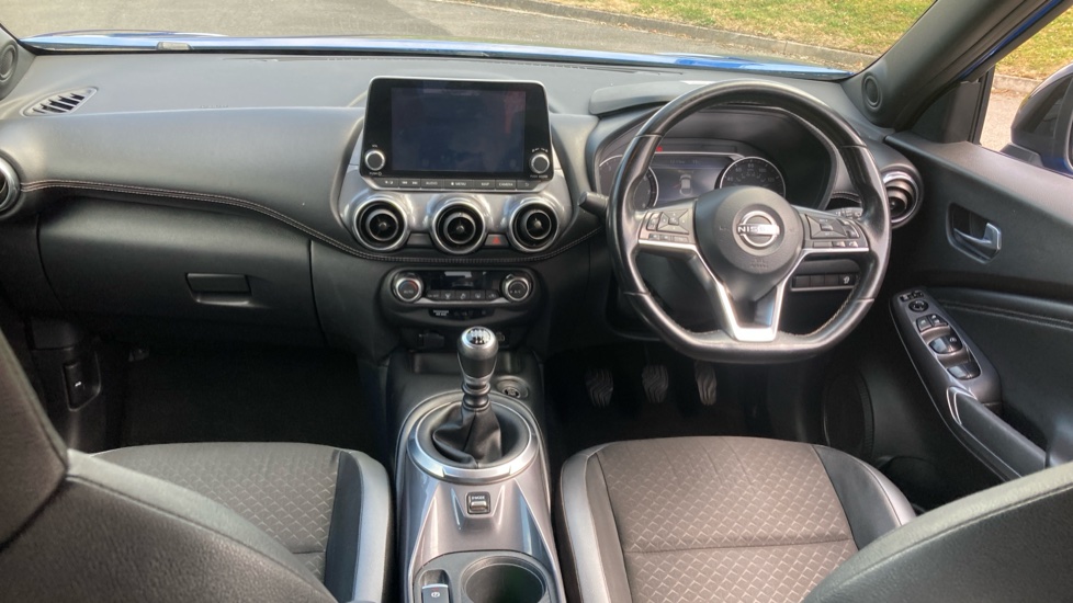Nissan Juke 1.0 DiG-T 114 N-Connecta 5dr Petrol Hatchback - Image 10