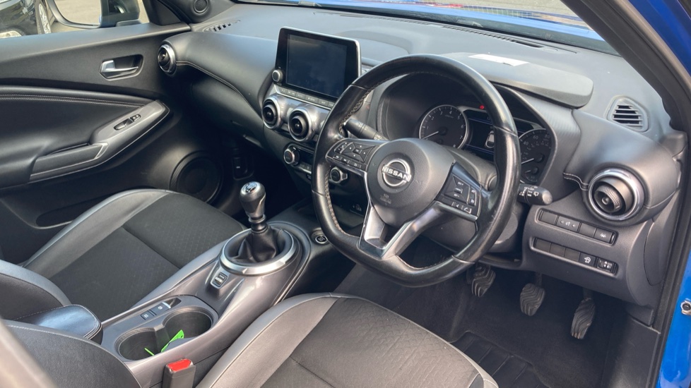 Nissan Juke 1.0 DiG-T 114 N-Connecta 5dr Petrol Hatchback - Image 11