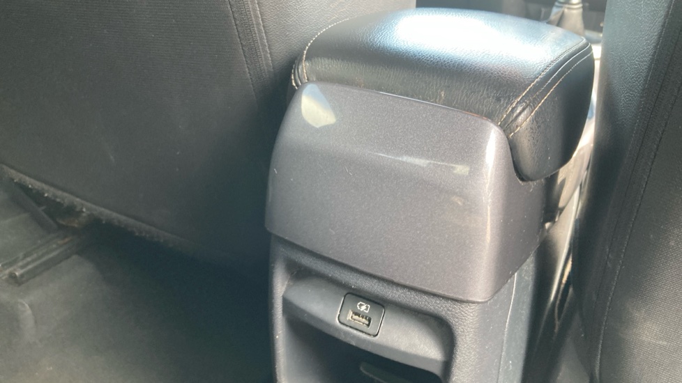 Nissan Juke 1.0 DiG-T 114 N-Connecta 5dr Petrol Hatchback - Image 20