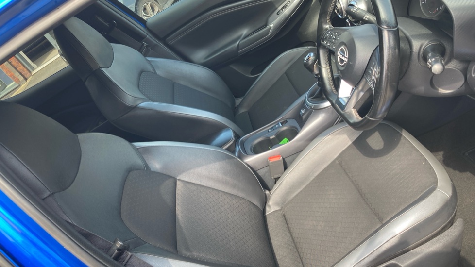 Nissan Juke 1.0 DiG-T 114 N-Connecta 5dr Petrol Hatchback - Image 21