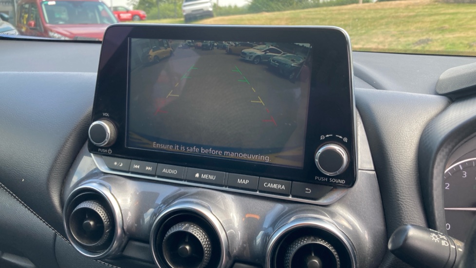 Nissan Juke 1.0 DiG-T 114 N-Connecta 5dr Petrol Hatchback - Image 25