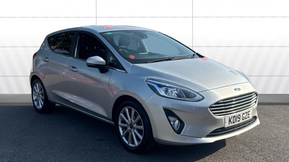 Ford Fiesta 1.0 EcoBoost Titanium 5dr Petrol Hatchback - Image 1