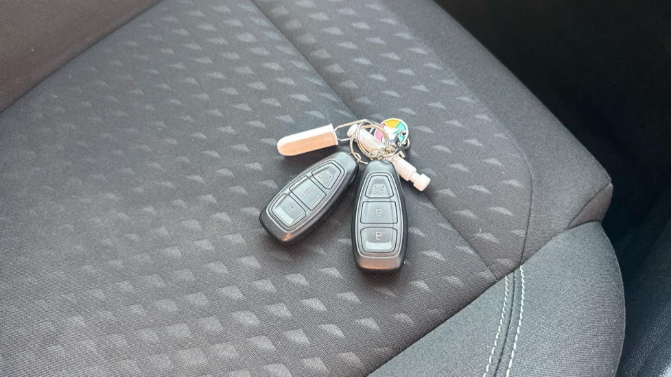 Ford Fiesta 1.0 EcoBoost Titanium 5dr Petrol Hatchback - Image 19