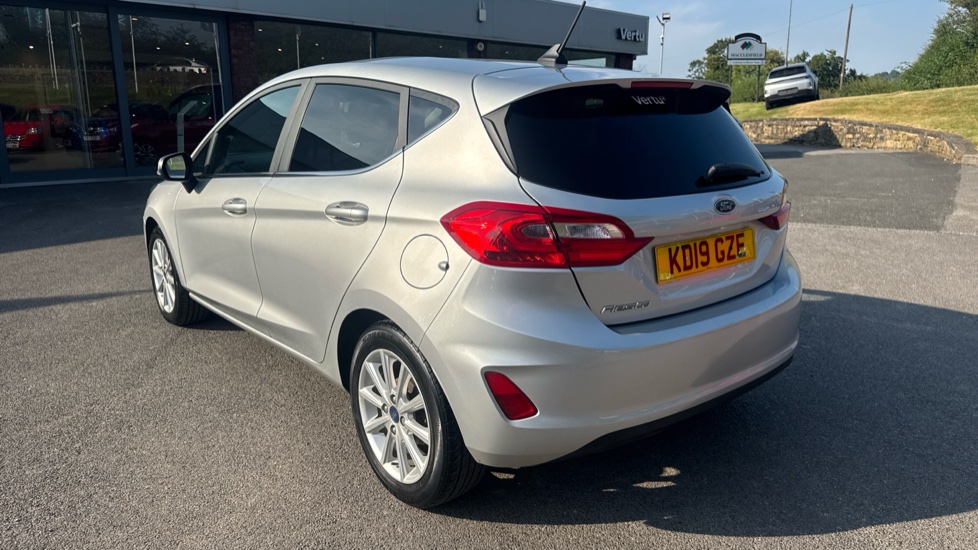 Ford Fiesta 1.0 EcoBoost Titanium 5dr Petrol Hatchback - Image 32