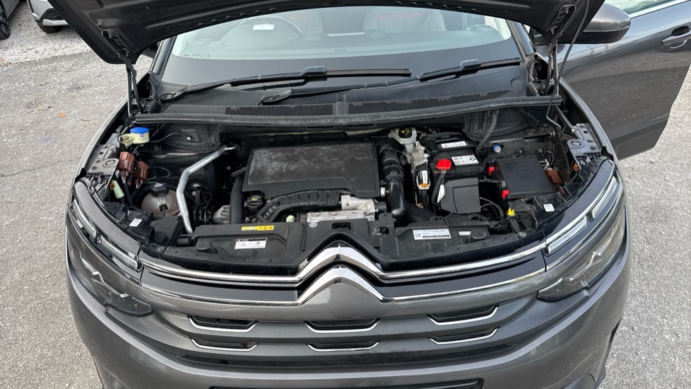Citroen C5 Aircross 1.2 PureTech 130 Shine 5dr Petrol Hatchback - Image 8