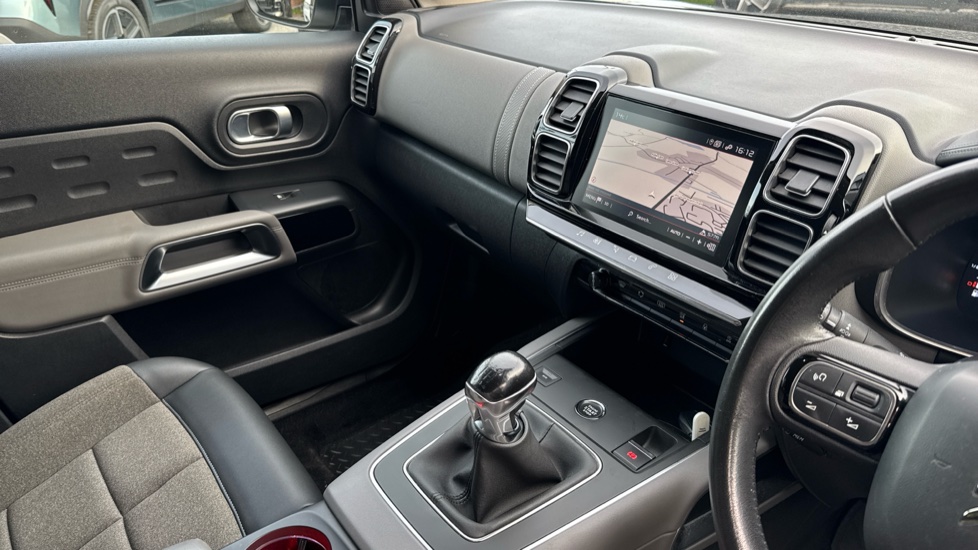 Citroen C5 Aircross 1.2 PureTech 130 Shine 5dr Petrol Hatchback - Image 14