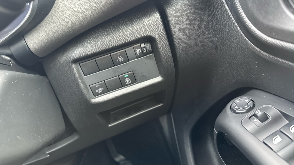 Citroen C5 Aircross 1.2 PureTech 130 Shine 5dr Petrol Hatchback - Image 30