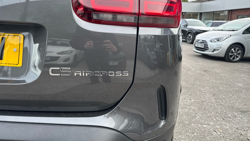 Citroen C5 Aircross 1.2 PureTech 130 Shine 5dr Petrol Hatchback - Image 35