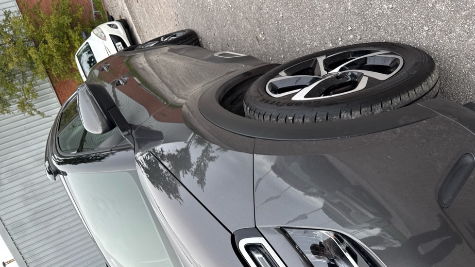 Citroen C5 Aircross 1.2 PureTech 130 Shine 5dr Petrol Hatchback - Image 41