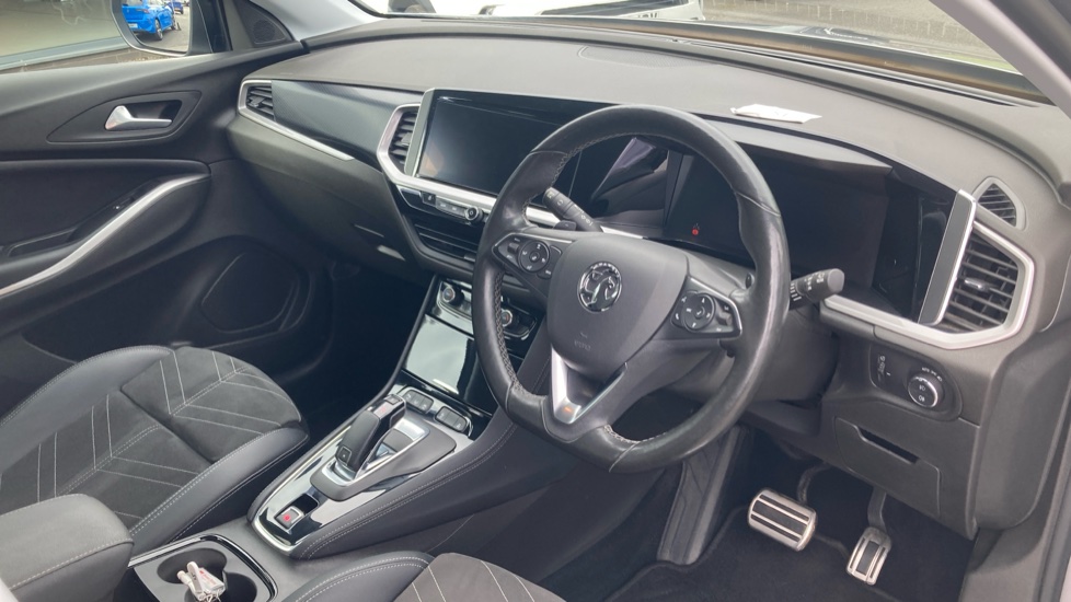 Vauxhall Grandland 1.2 Turbo Ultimate 5dr Auto Petrol Hatchback - Image 11