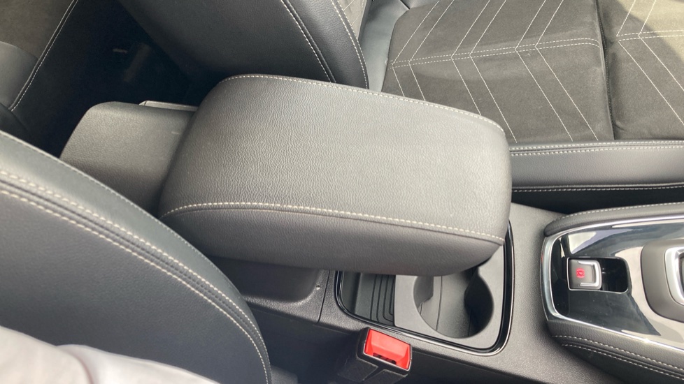 Vauxhall Grandland 1.2 Turbo Ultimate 5dr Auto Petrol Hatchback - Image 40