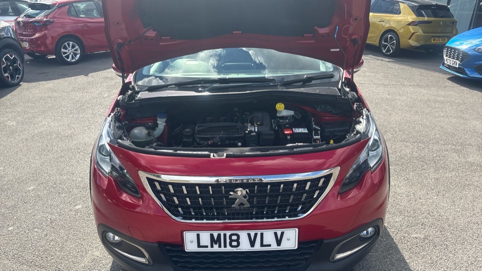 Peugeot 2008 1.2 PureTech Allure Premium 5dr Petrol Estate - Image 8