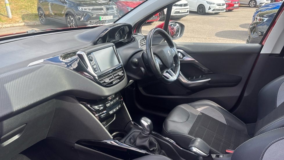 Peugeot 2008 1.2 PureTech Allure Premium 5dr Petrol Estate - Image 9