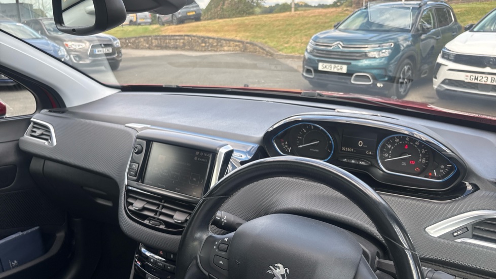 Peugeot 2008 1.2 PureTech Allure Premium 5dr Petrol Estate - Image 11