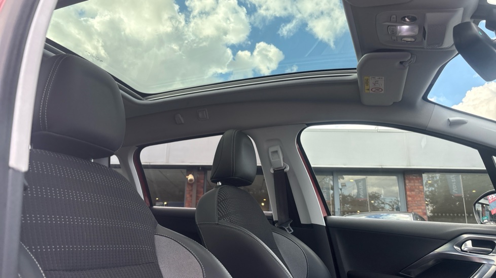 Peugeot 2008 1.2 PureTech Allure Premium 5dr Petrol Estate - Image 32