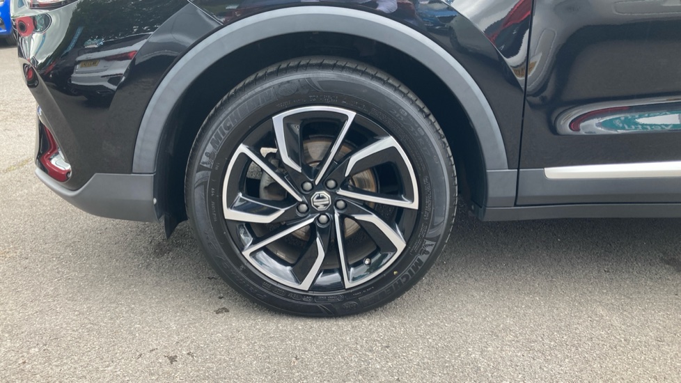 MG ZS 1.0T GDi Exclusive 5dr Petrol Hatchback - Image 31