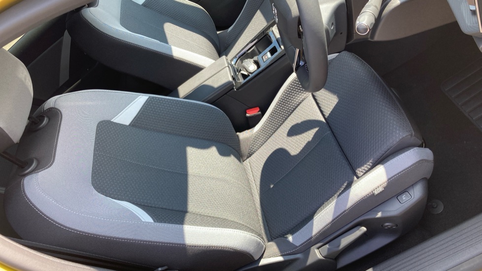 Vauxhall Astra 1.2 Turbo 130 Griffin 5dr Petrol Hatchback - Image 29