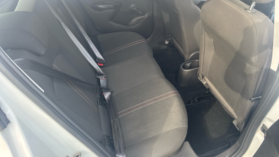 Vauxhall Corsa 1.4 [75] Griffin 5dr Petrol Hatchback - Image 16