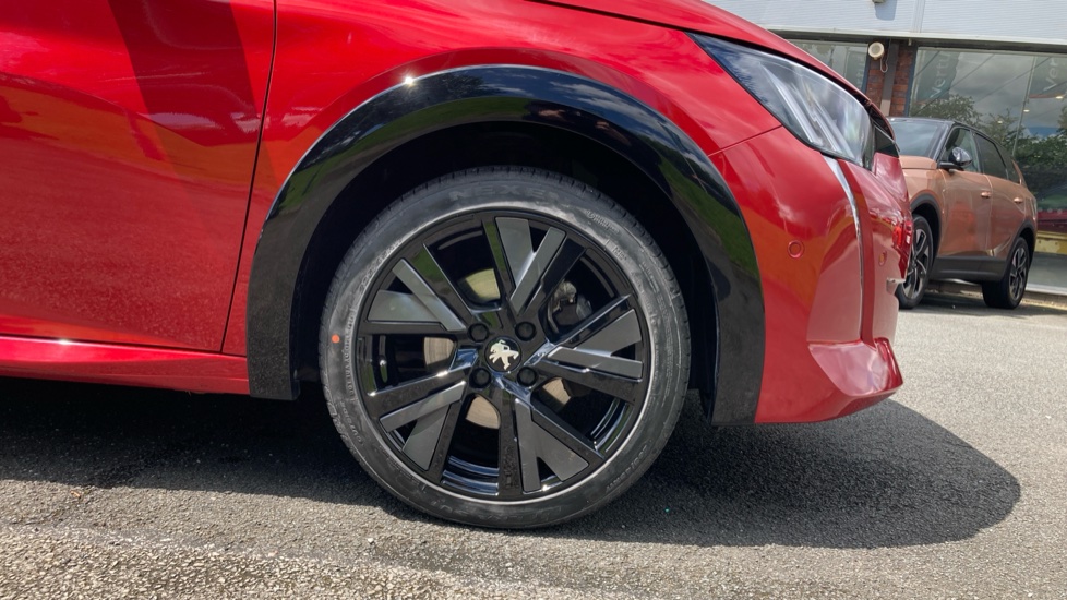 Peugeot 208 1.2 PureTech 100 GT 5dr Petrol Hatchback - Image 26