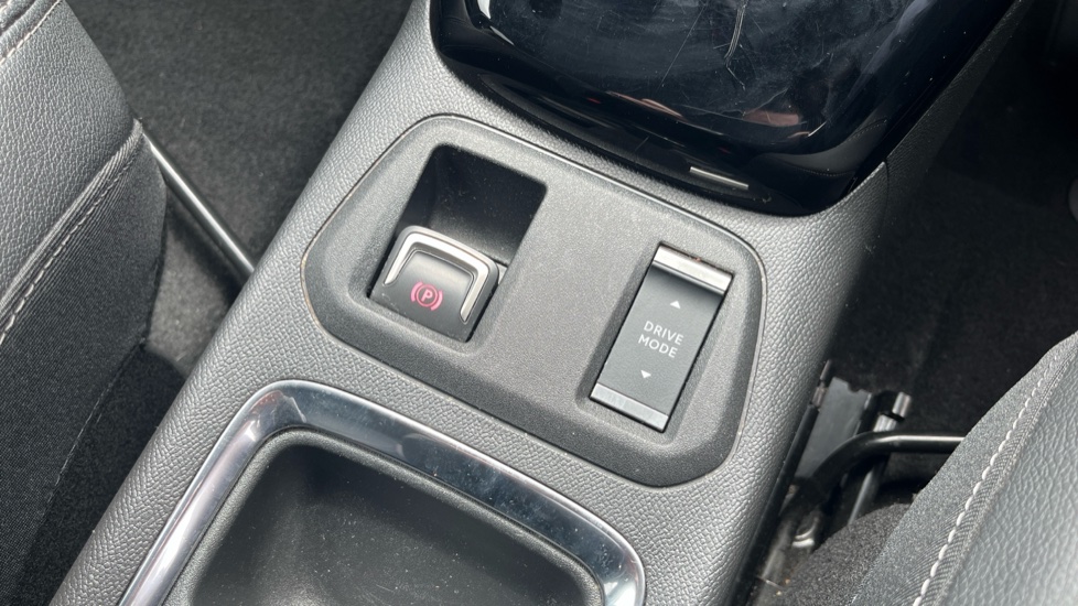 Vauxhall Corsa 100kW Ultimate 50kWh 5dr Auto [11kWCh] Electric Hatchback - Image 33