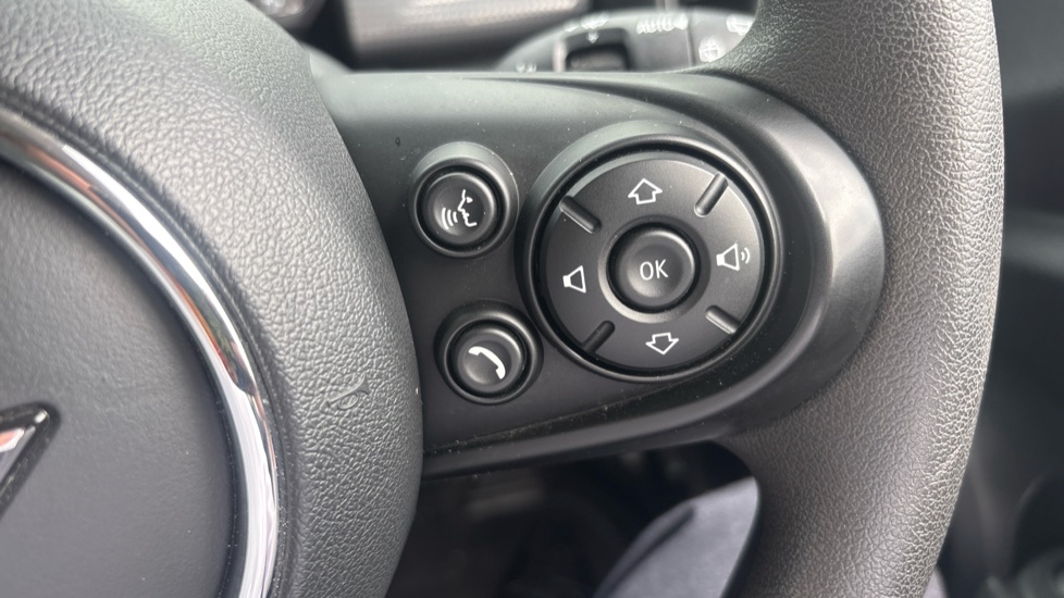 MINI Hatchback 1.5 Cooper Classic II 3dr Petrol Hatchback - Image 22