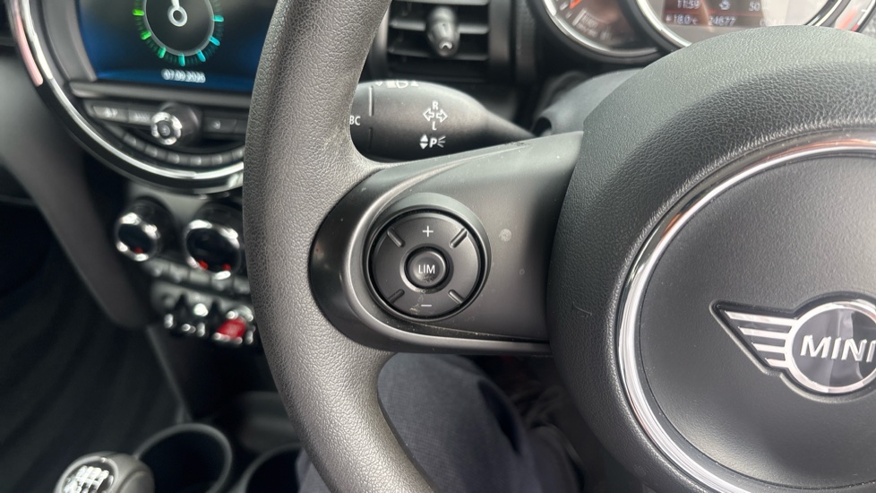 MINI Hatchback 1.5 Cooper Classic II 3dr Petrol Hatchback - Image 23