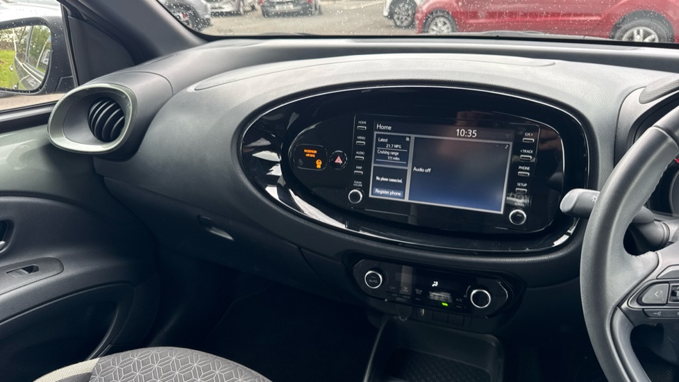 Toyota Aygo X 1.0 VVT-i Edge 5dr Petrol Hatchback - Image 14