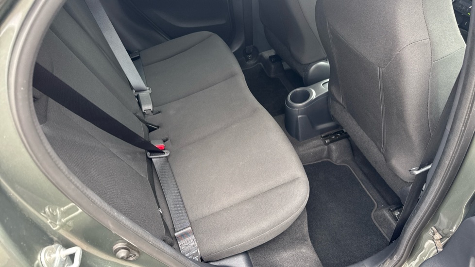 Toyota Aygo X 1.0 VVT-i Edge 5dr Petrol Hatchback - Image 16