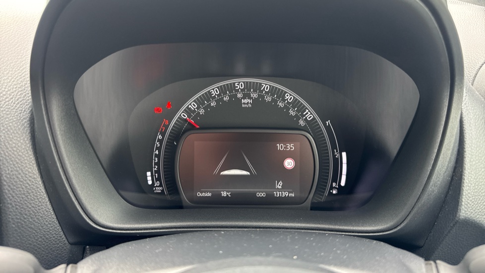Toyota Aygo X 1.0 VVT-i Edge 5dr Petrol Hatchback - Image 18
