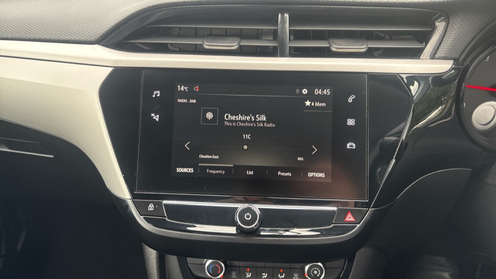Vauxhall Corsa 1.2 SE 5dr Petrol Hatchback - Image 21