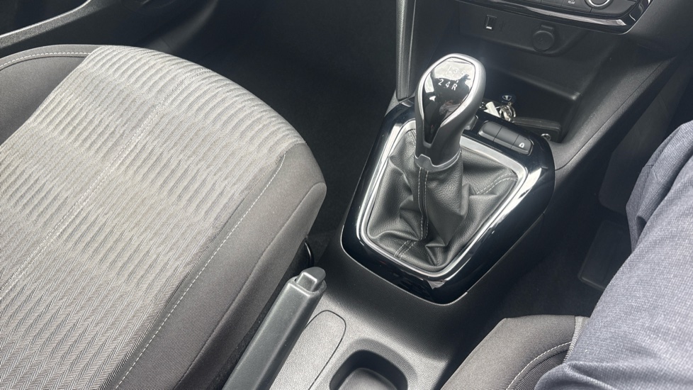 Vauxhall Corsa 1.2 SE 5dr Petrol Hatchback - Image 26