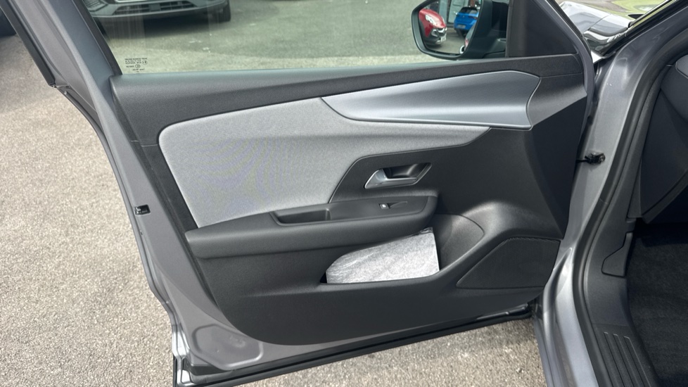 Vauxhall Mokka 1.2 Turbo 136 Griffin 5dr Petrol Hatchback - Image 39