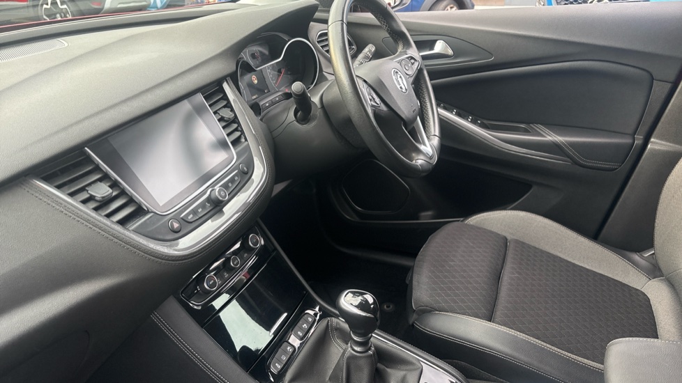 Vauxhall Grandland X 1.2 Turbo Business Edition Nav 5dr Petrol Hatchback - Image 9