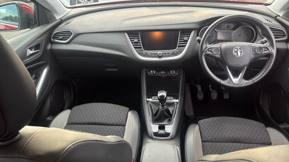 Vauxhall Grandland X 1.2 Turbo Business Edition Nav 5dr Petrol Hatchback - Image 10