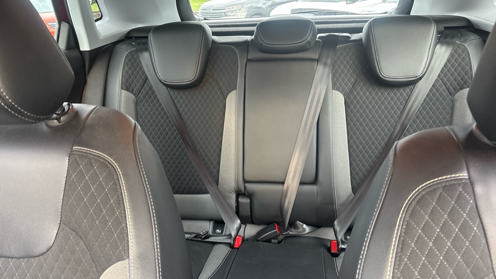 Vauxhall Grandland X 1.2 Turbo Business Edition Nav 5dr Petrol Hatchback - Image 15