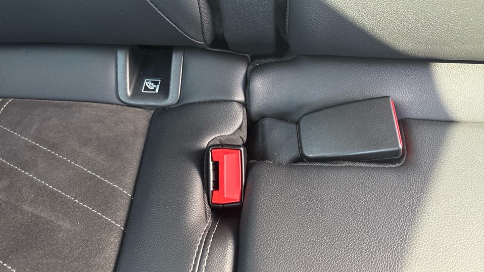 Vauxhall Grandland 1.2 Turbo Ultimate 5dr Auto Petrol Hatchback - Image 17