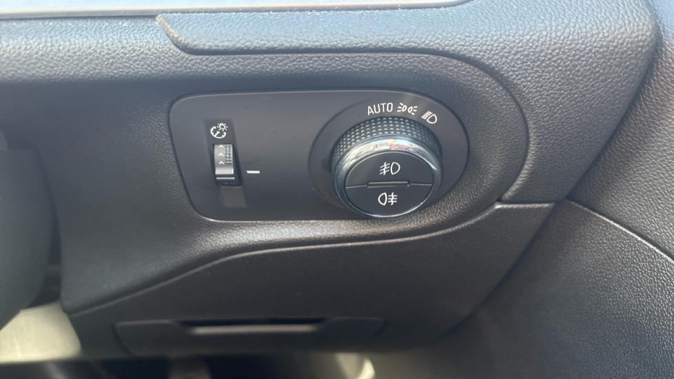 Vauxhall Grandland 1.2 Turbo Ultimate 5dr Auto Petrol Hatchback - Image 24