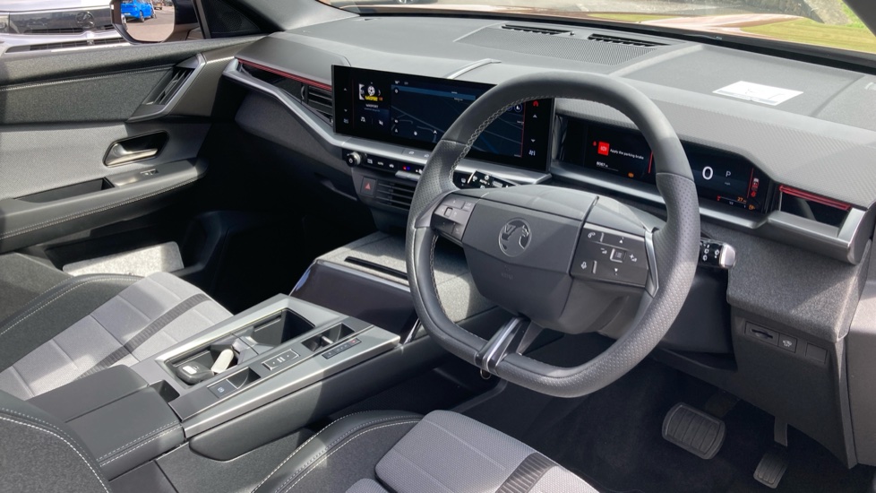 Vauxhall Grandland 1.2 Hybrid [136] GS 5dr e-DCT6 Petrol Hatchback - Image 11