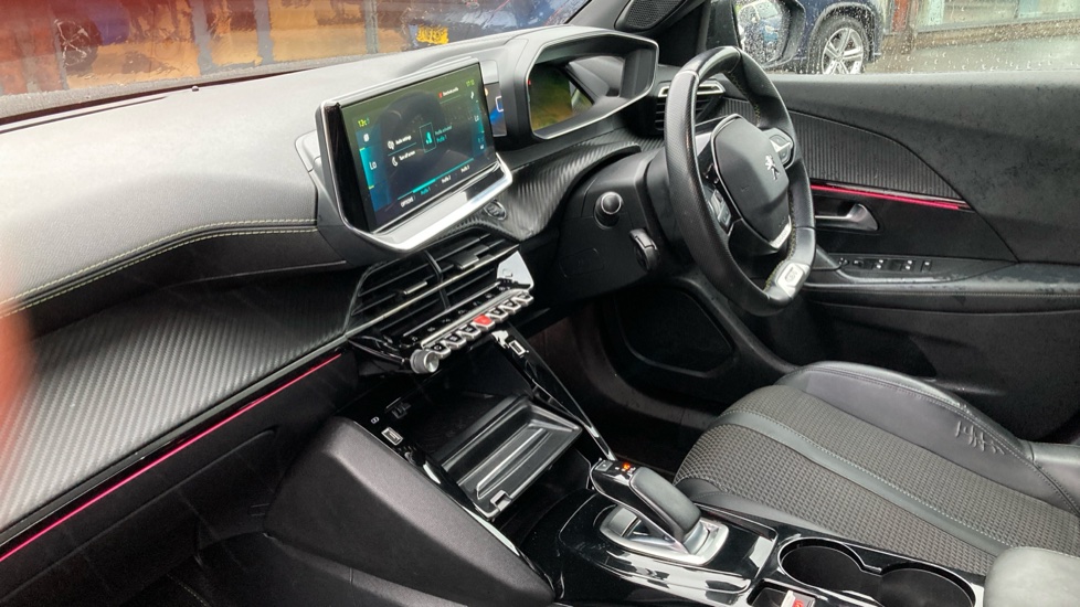 Peugeot 2008 100kW GT 50kWh 5dr Auto Electric Estate - Image 9