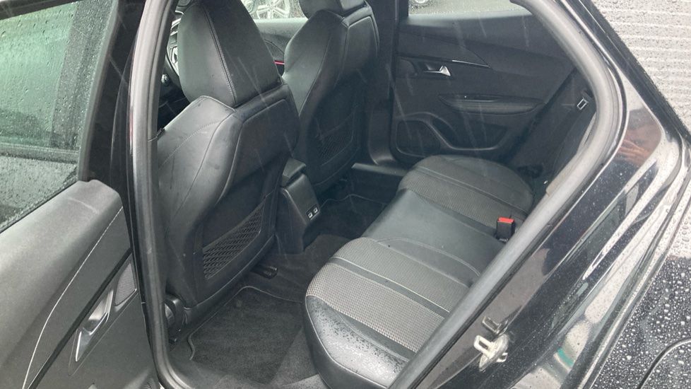 Peugeot 2008 100kW GT 50kWh 5dr Auto Electric Estate - Image 16