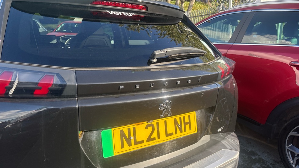 Peugeot 2008 100kW GT 50kWh 5dr Auto Electric Estate - Image 24