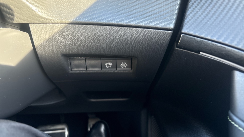Peugeot 2008 100kW GT 50kWh 5dr Auto Electric Estate - Image 28
