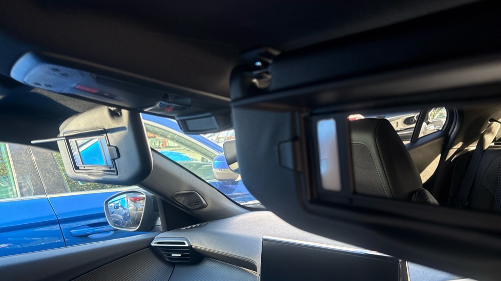 Peugeot 2008 100kW GT 50kWh 5dr Auto Electric Estate - Image 31